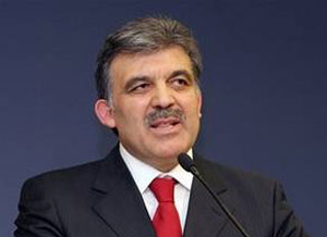 Абдулла Гюль направил президенту Азербайджана поздравительное письмо по случаю дня его рождения