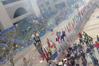 На финише Бостонского марафона прогремело два взрыва: трое погибших,  более ста раненых [Обновлено]
