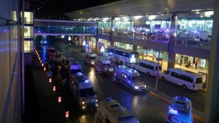 İstanbulun Atatürk hava limanında partlayış törədilib, 36 nəfər ölüb, 147 nəfər yaralanıb