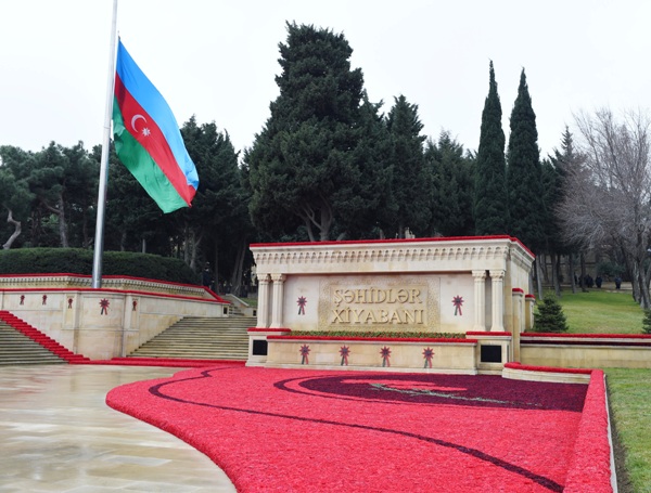 В Азербайджане отмечается 27-я годовщина трагедии 20 Января