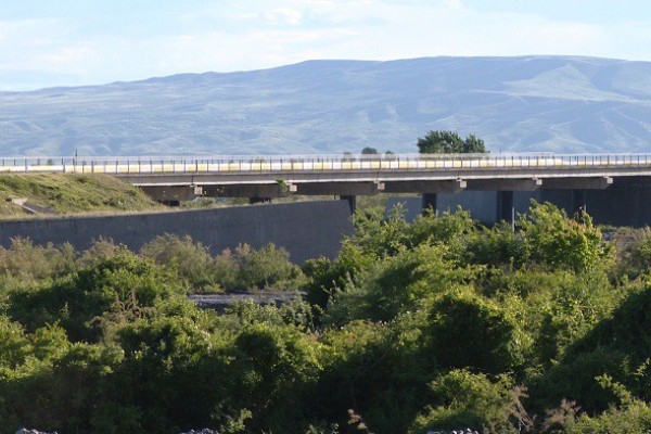 В Азербайджане есть дорога с рекордным количеством мостов
