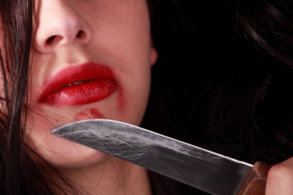 В Баку двум женщинам нанесены ножевые ранения