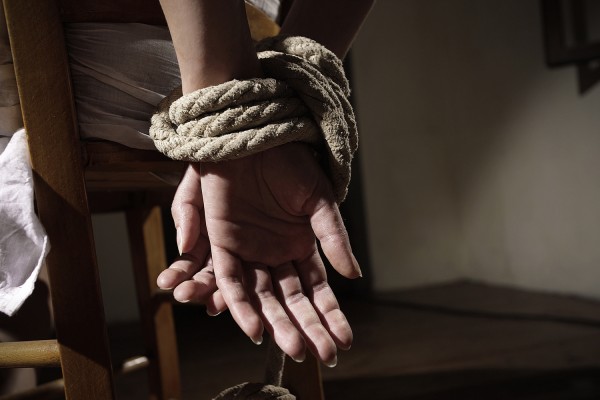 В Италии освободили женщину после десяти лет сексуального рабства