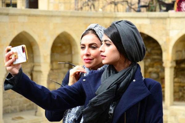 Туристы из Ирана массово ездили в Азербайджан на Новруз