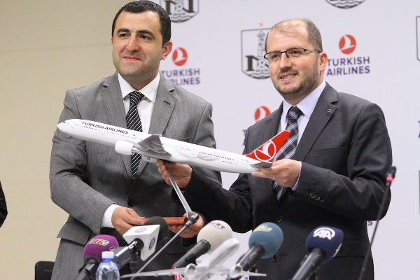 «Нефтчи» подписал договор с Turkish Airlines о сотрудничестве