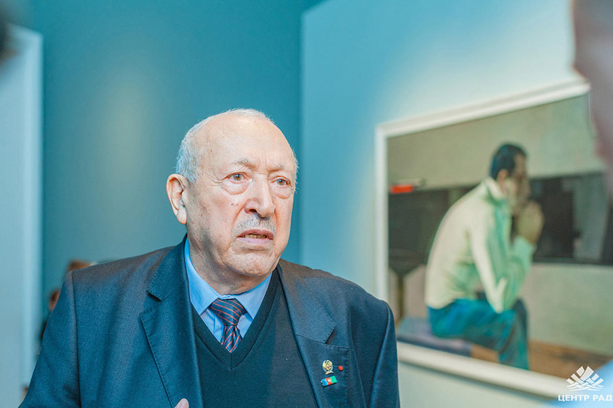 Народный художник Азербайджана Таир Салахов отмечает 90-летие