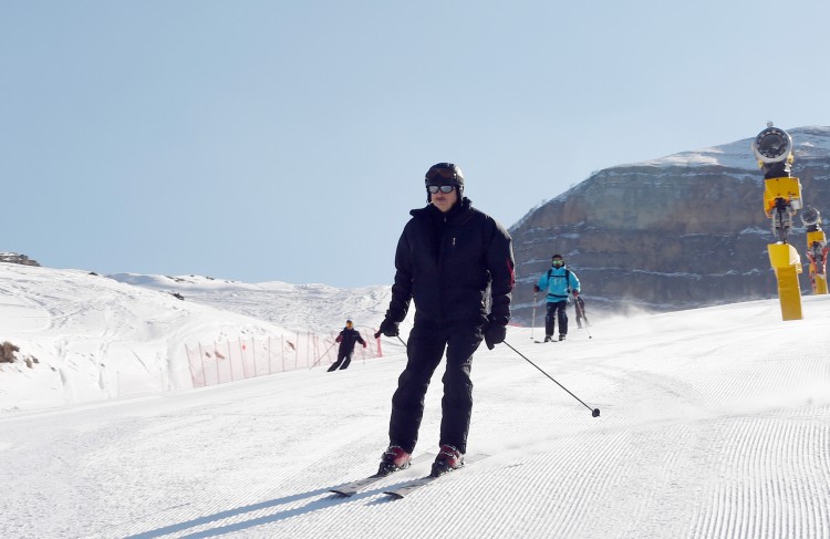 Ильхам Алиев и его супруга приняли участие в открытии канатной дороги номер 1 и горнолыжного спуска зимне-летнего туристического комплекса «Шахдаг»