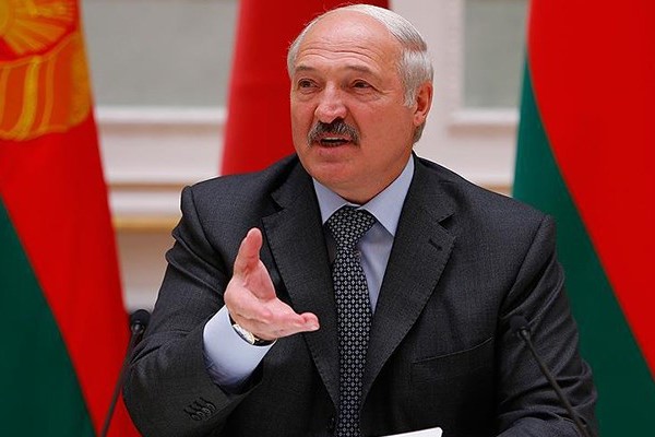 Лукашенко: Просто так не уйду